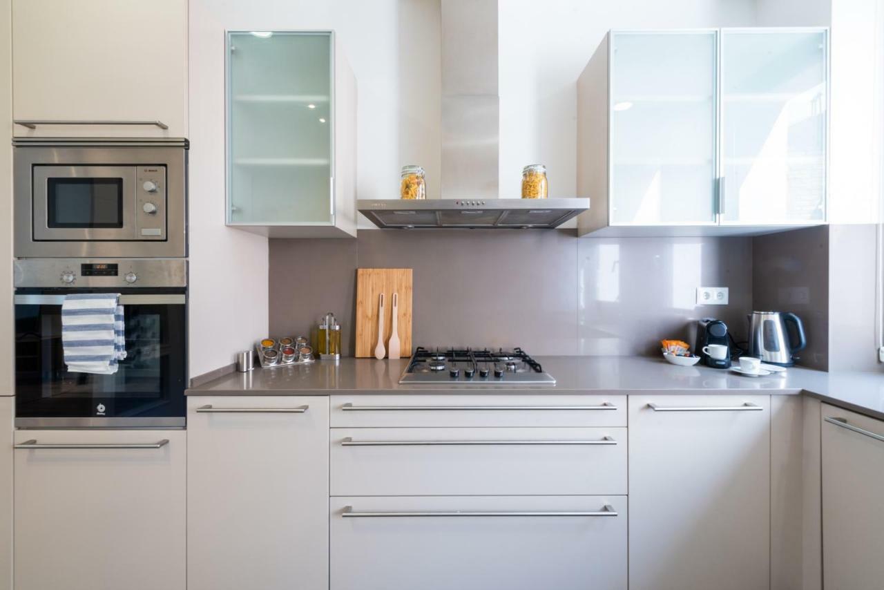 Apartamento Petit Luxe Tobella Esquerra Terrassa Exterior foto