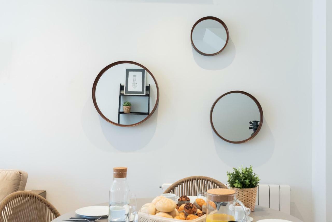 Apartamento Petit Luxe Tobella Esquerra Terrassa Exterior foto