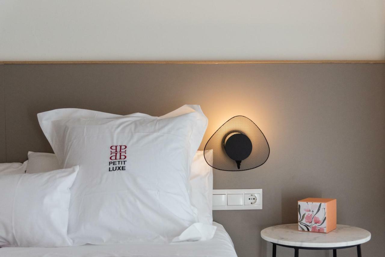 Apartamento Petit Luxe Tobella Esquerra Terrassa Exterior foto